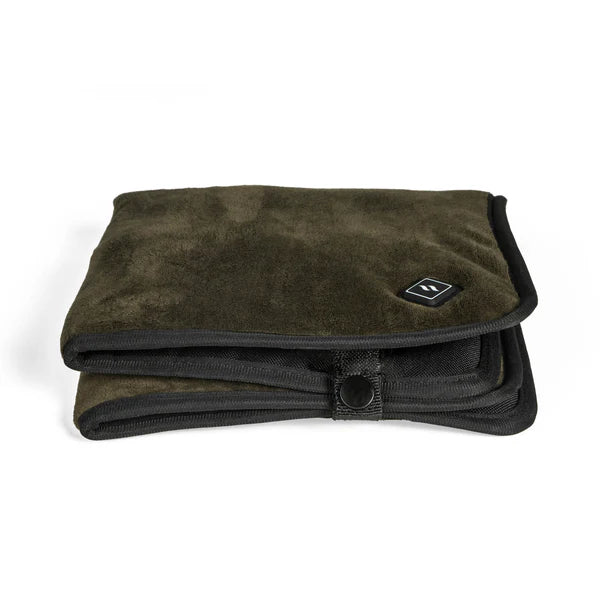 Back on Track heated cushion "Arev" Style 41 x 41 cm