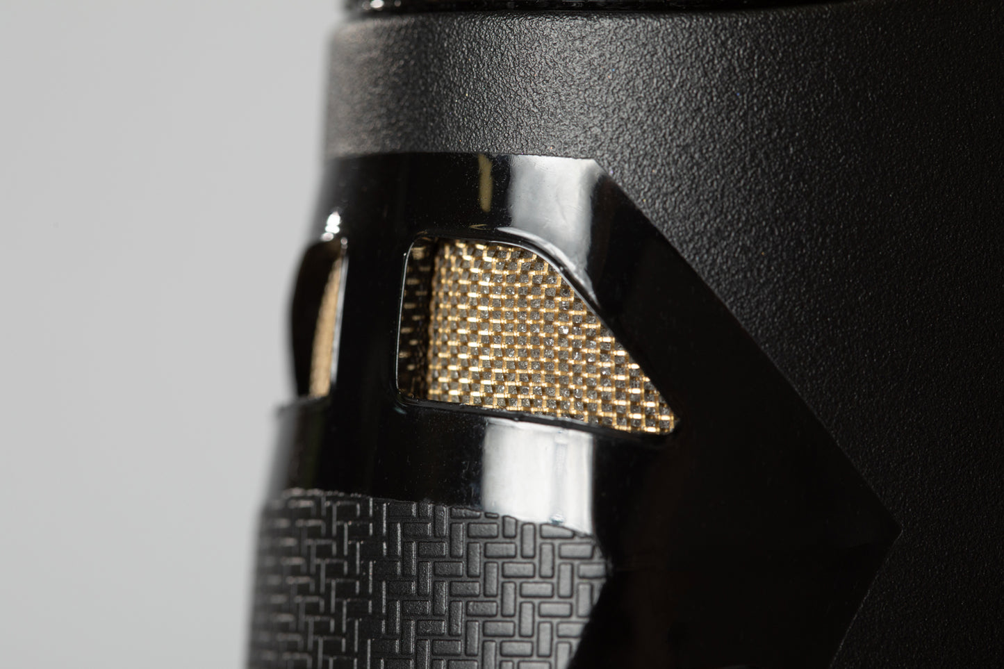 Airflow tendon protector