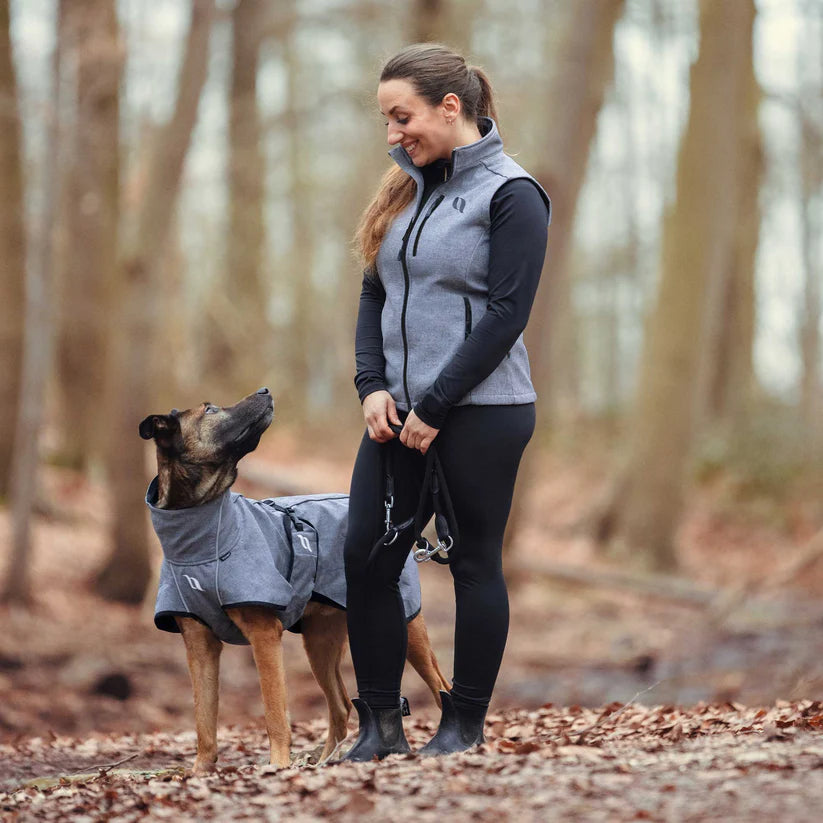 BARK abrigo perro "allround" Back on Track cola insercion alta