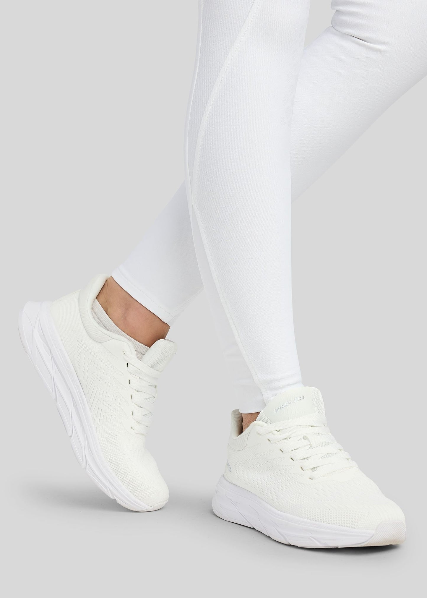 MoVeronica pantalon Montar F/G detalles con Golden Quarz - Blanco