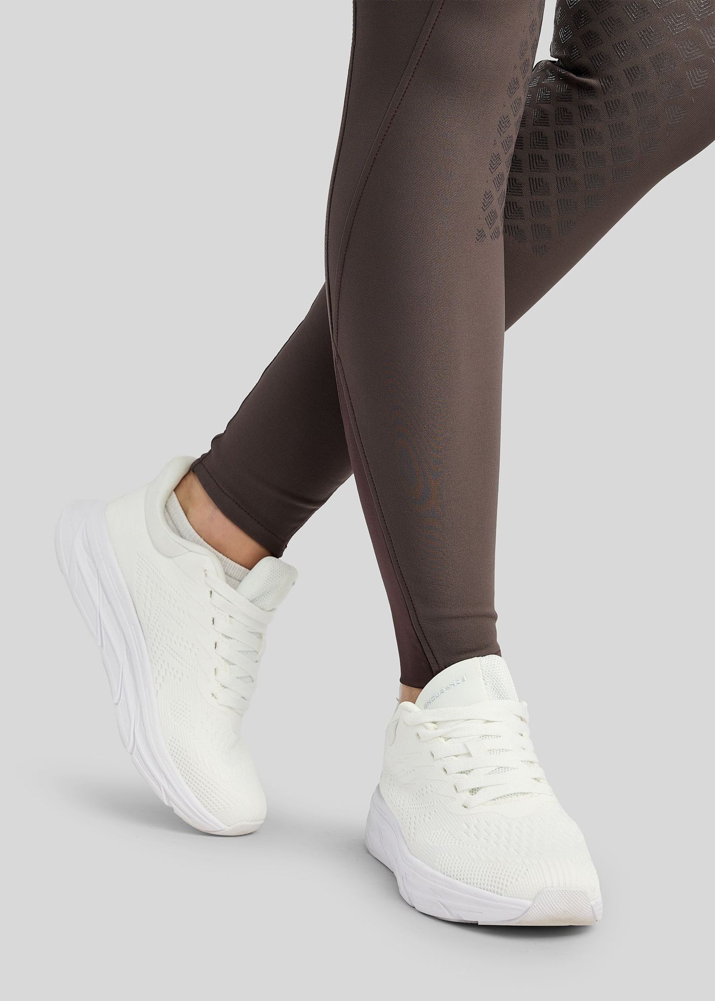 MoVeronica pantalon Montar F/G detalles con Golden Quarz - Black Peony