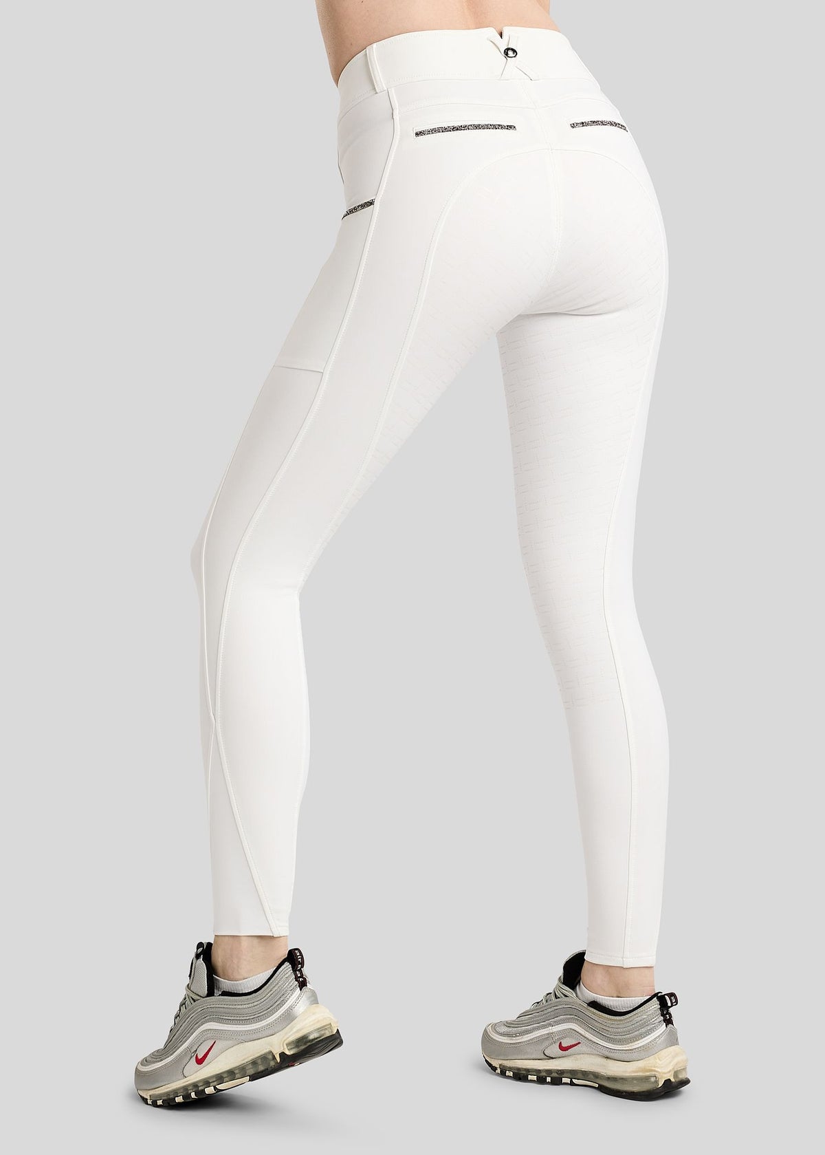MoMaisy Pantalón Full Grip con detalles Gun Metal Crystal - Blanco