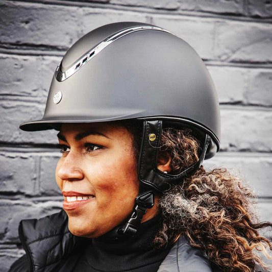 Casco de equitación EQ3 Pardus Back on Track