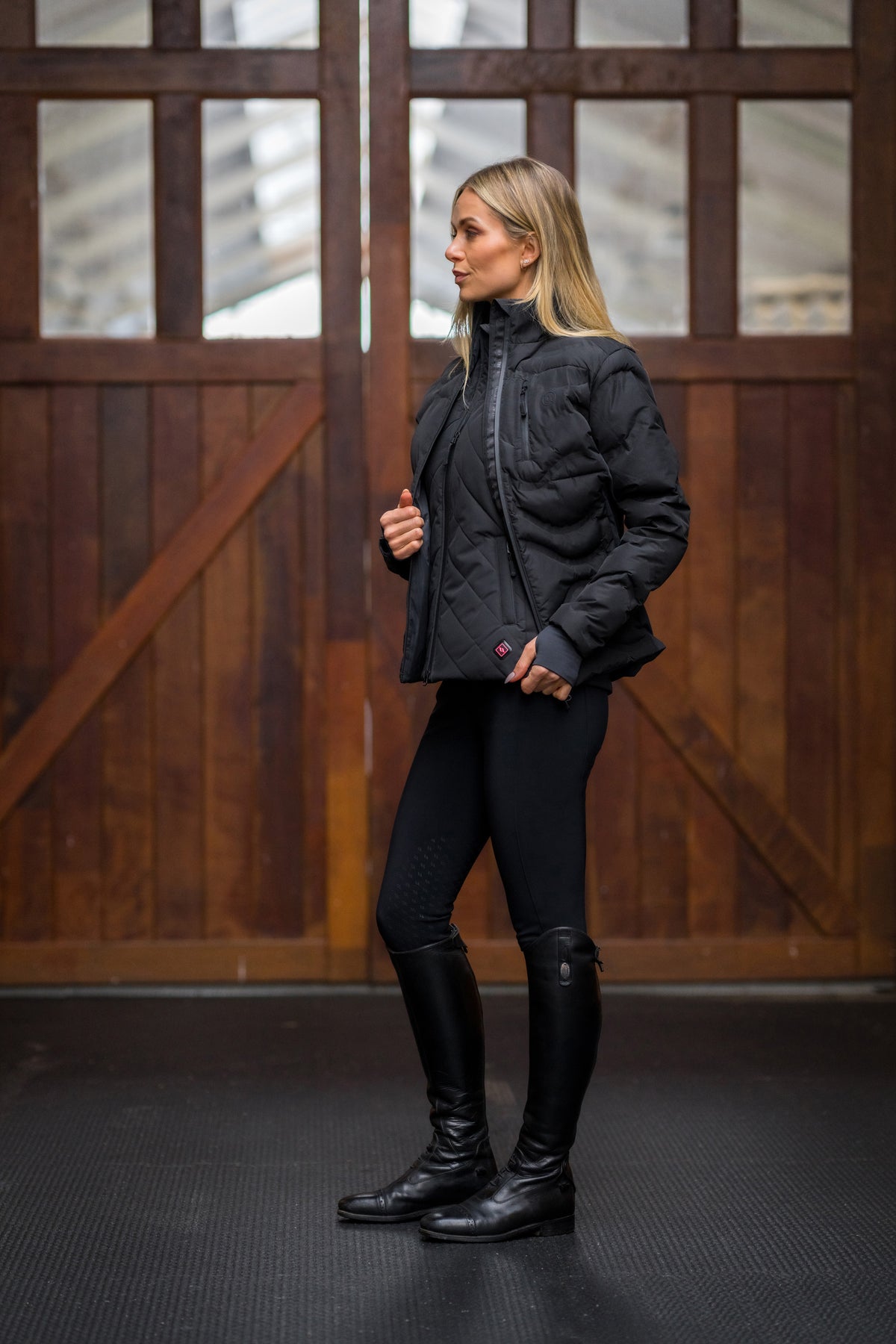 OUTTRAKK Chaqueta Acolchada Mujer Welltex® - Back on Track