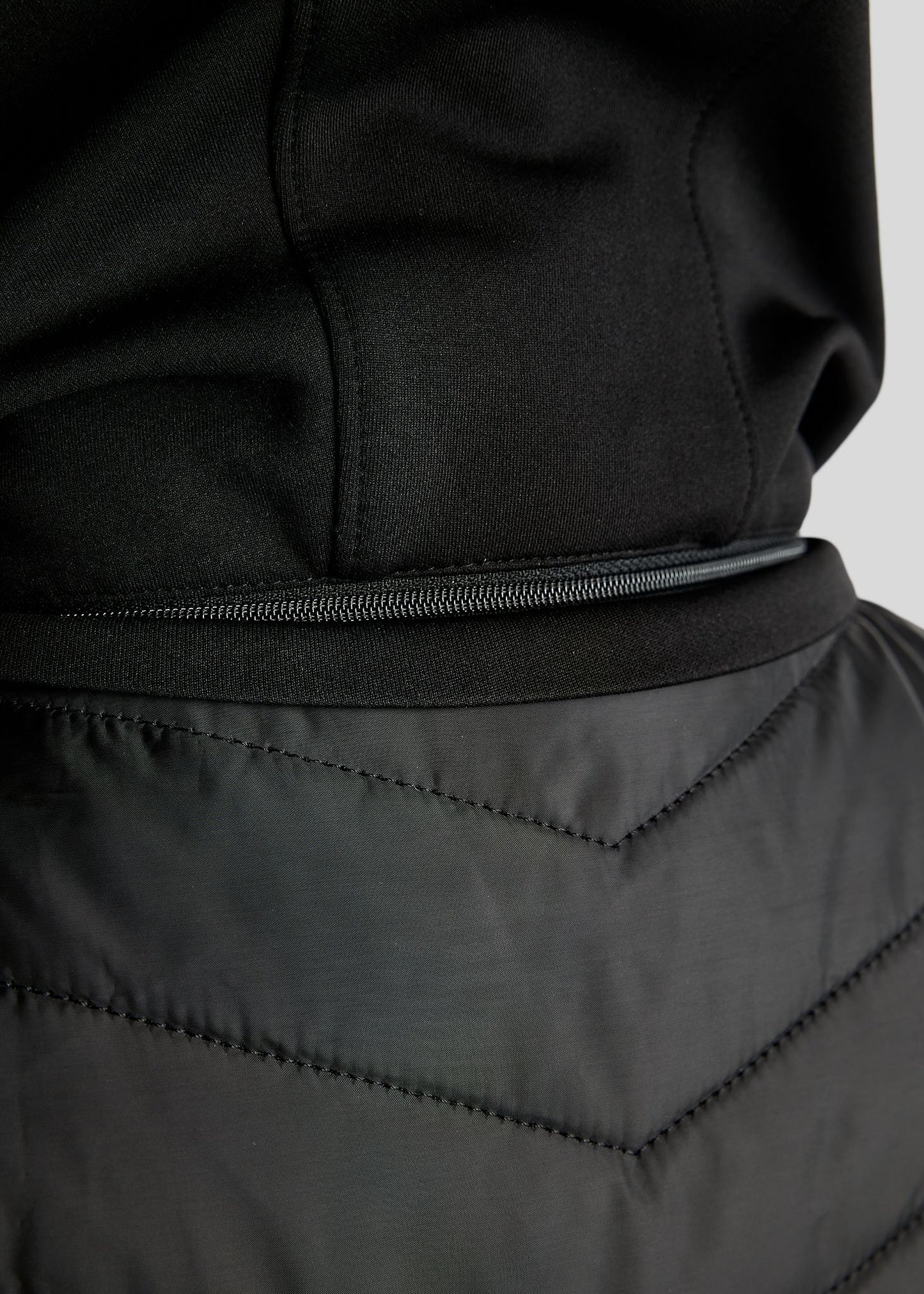 MoEverline Chaleco Hibrido - Negro
