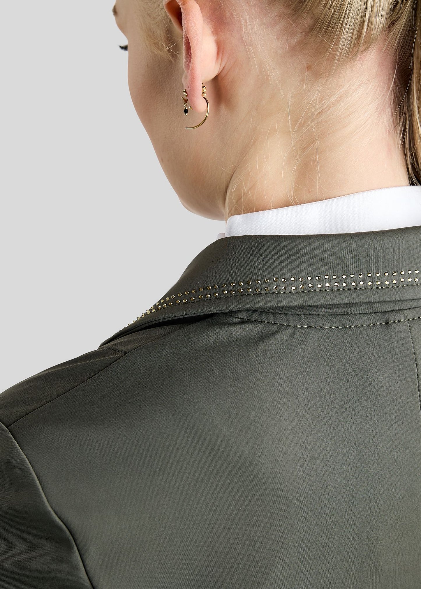 MoEve Softshell Americana de Concurso detalles Golden Quartz - Forest Green