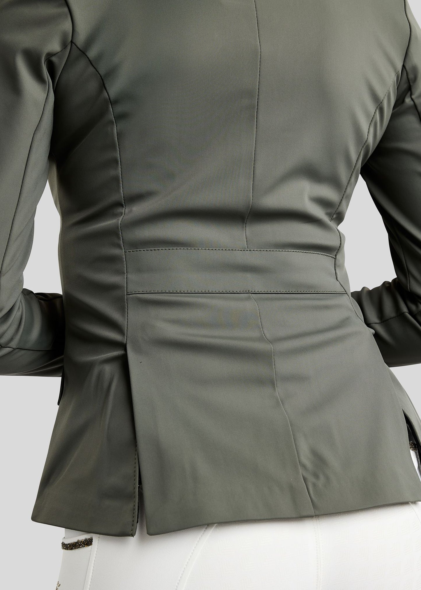 MoEve Softshell Americana de Concurso detalles Golden Quartz - Forest Green