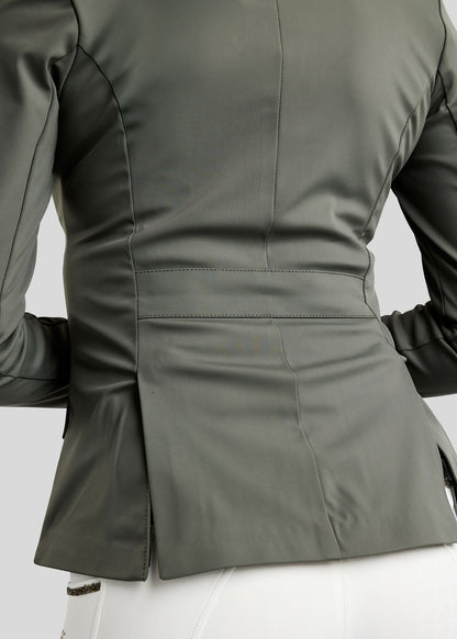 MoEve Softshell Americana de Concurso detalles Golden Quartz - Forest Green