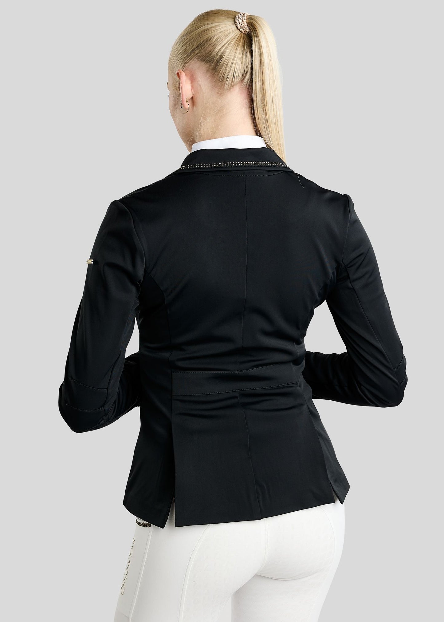 MoEve Softshell Americana de Concurso detalles Golden Quartz - Negro