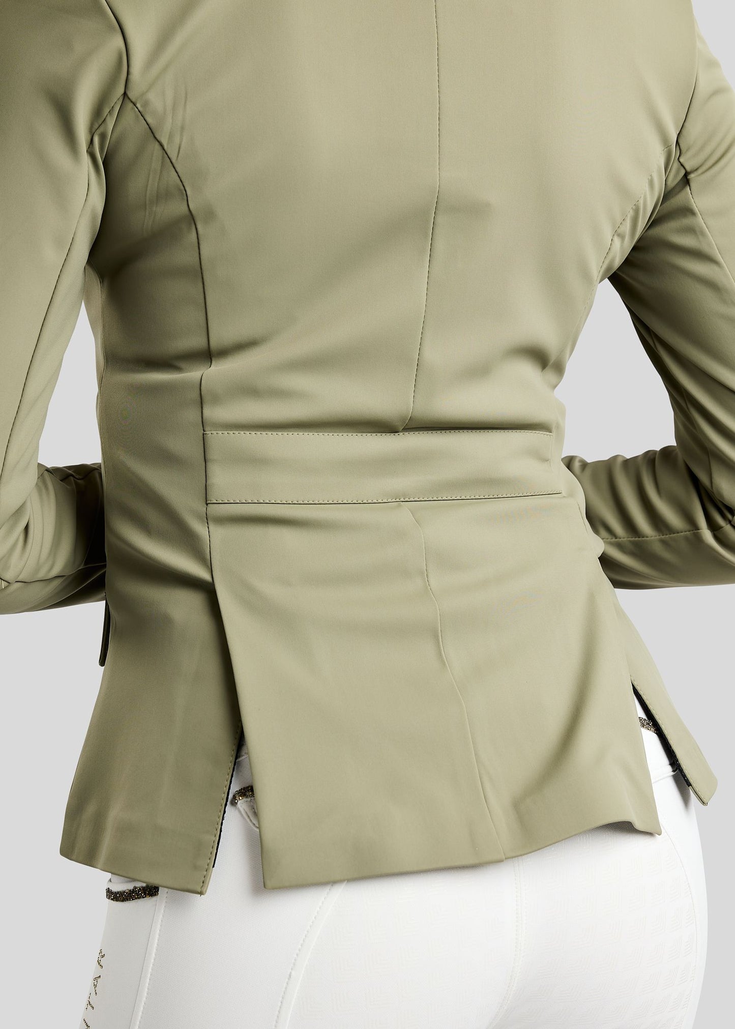 MoEve Softshell Americana de Concurso detalles Golden Quartz - Dusty Green