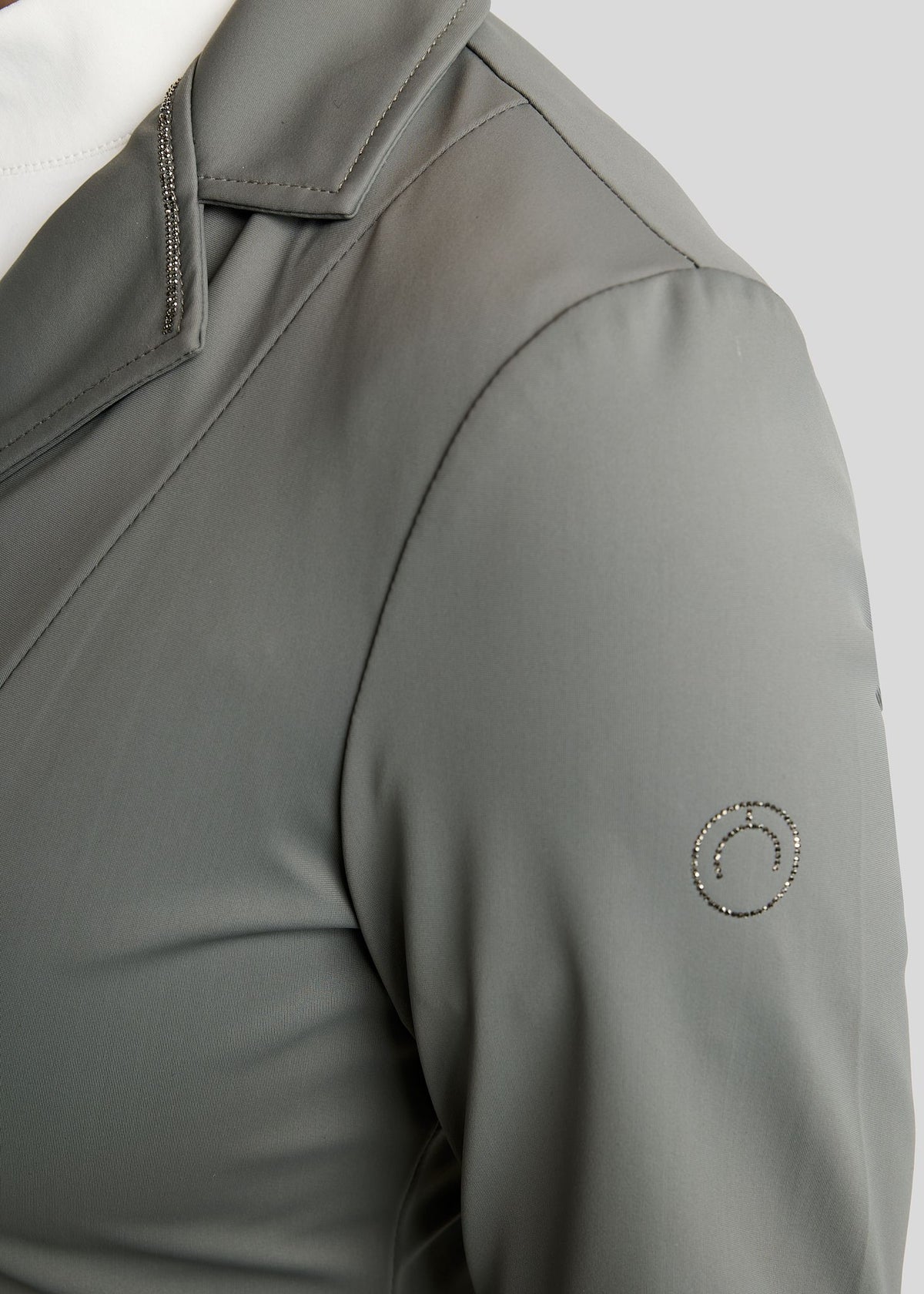 MoKira Softshell americana de concurso detalles Gun Metal - Gris
