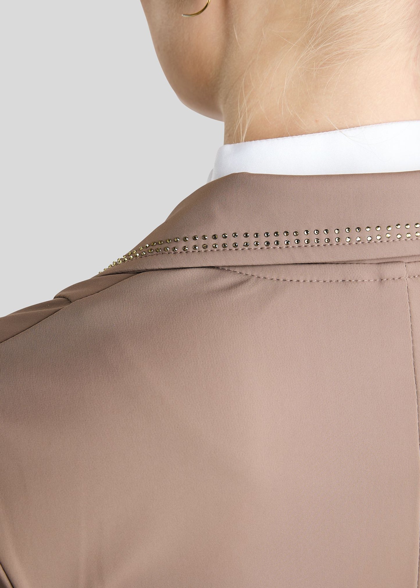 MoEve Junior Softshell Americana de Concurso detalles Golden Quartz - Nougat Brown
