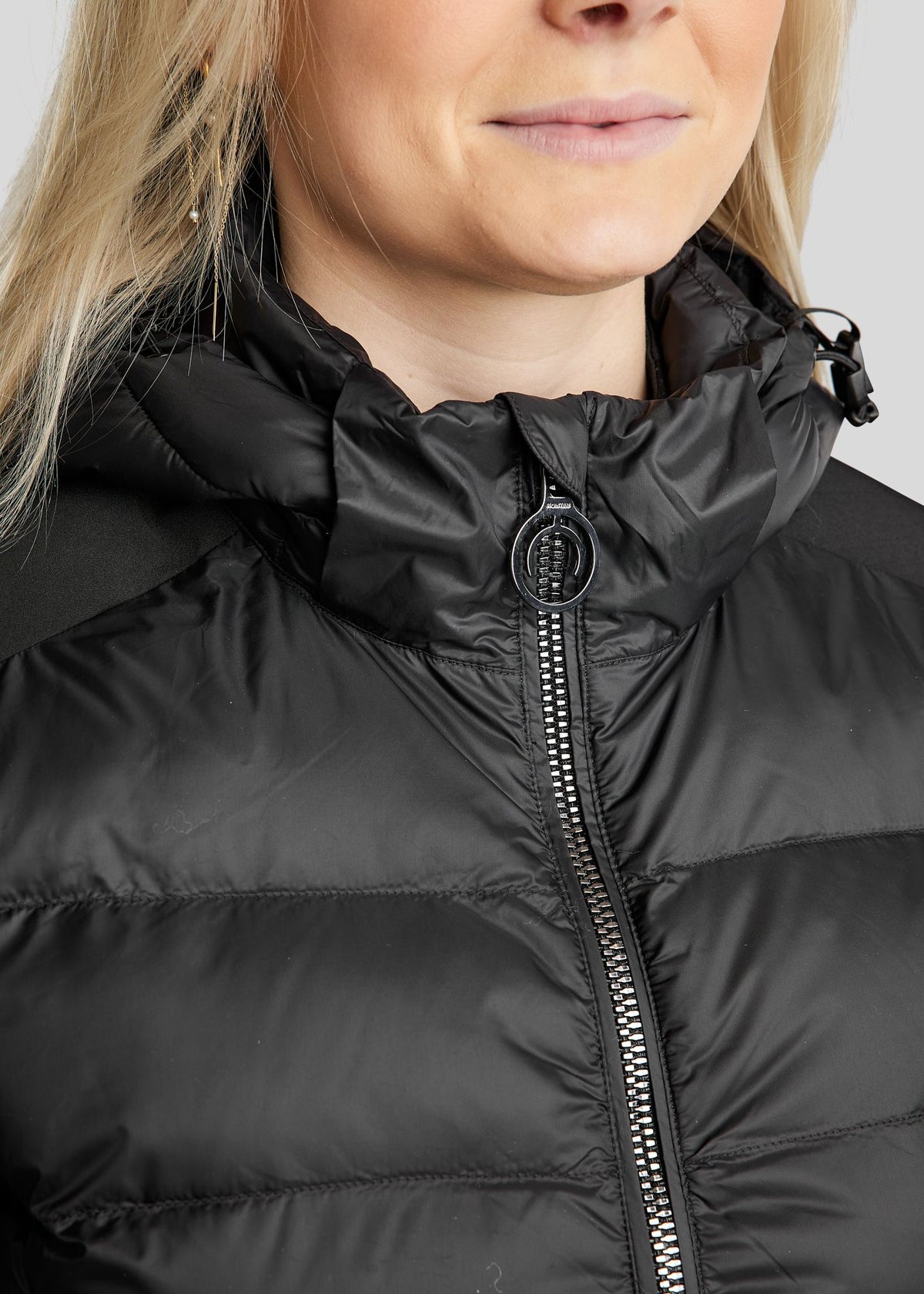 MoAthena REFINED chaqueta corta - Negra
