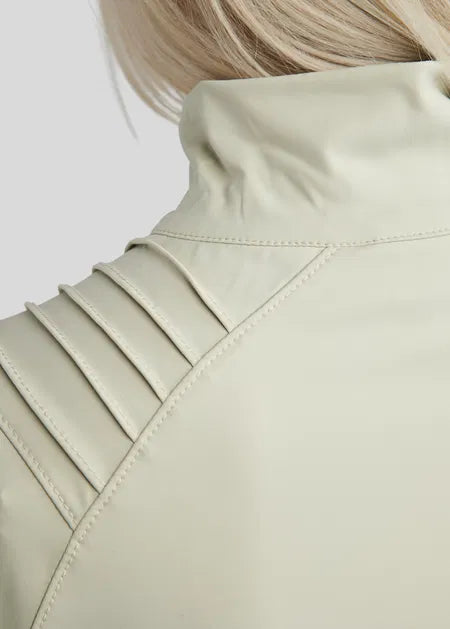 MoZira REFINED Full Zip Jacket w. Pintucks and Gun Metal Crystals Warm Light Gray