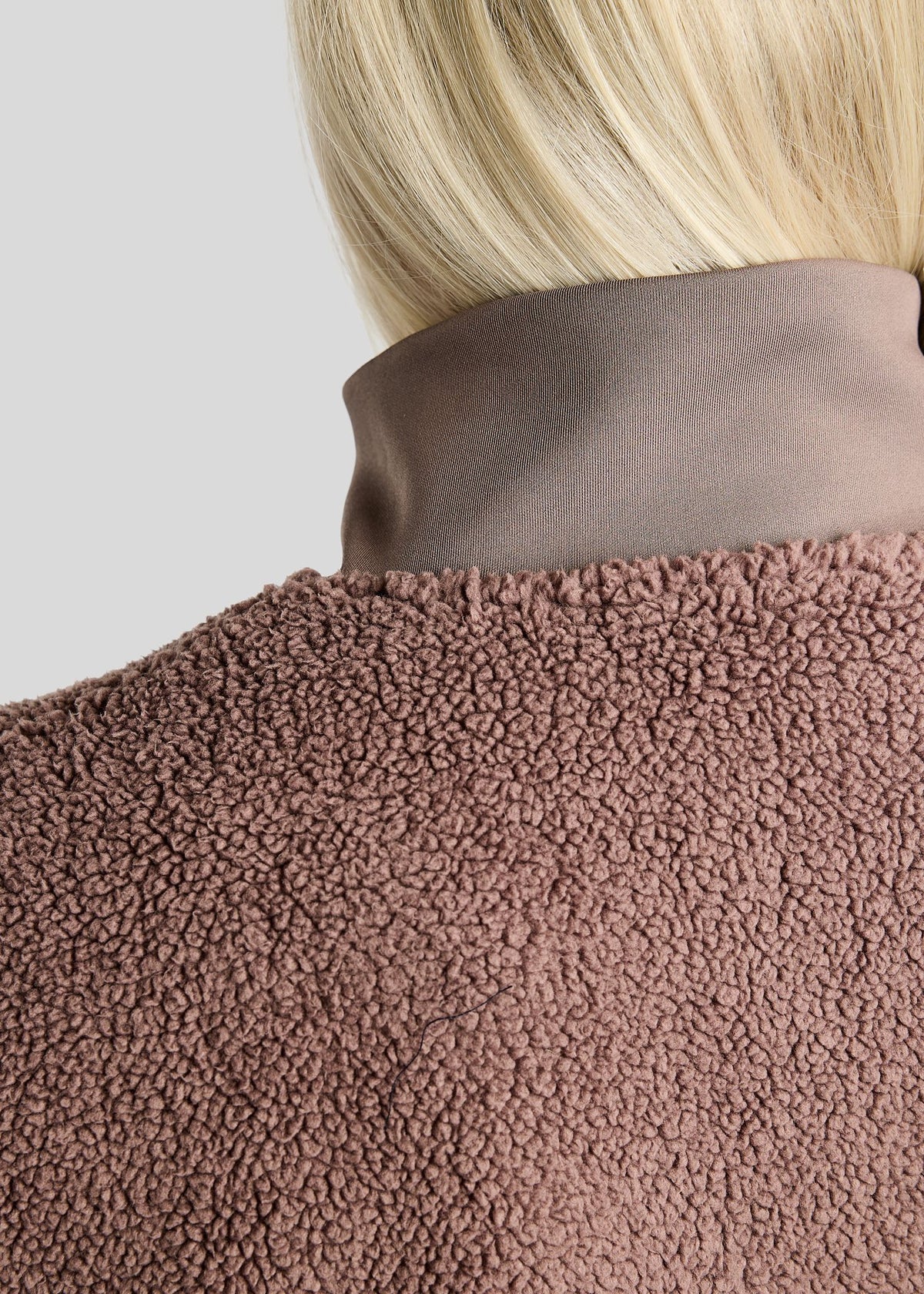 MoEbba Chaqueta Teddy Golden Quartz - Nougat Brown