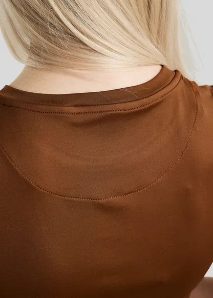 MoSille camiseta con Gun Metal Logo Print - Toffee